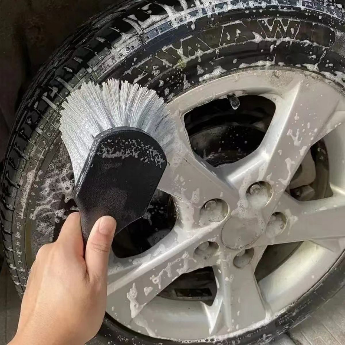 Cepillo de limpieza de ruedas  - Car Detailing Brush reseña y precio